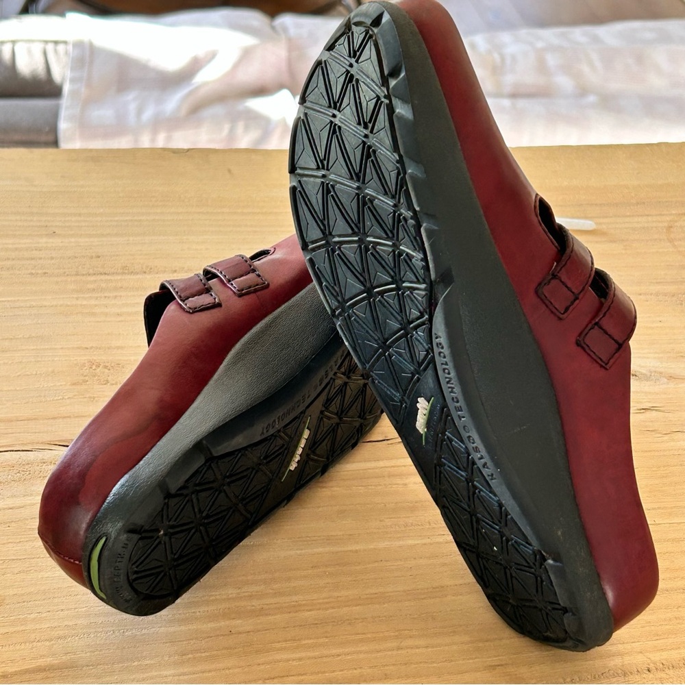 Earth Burgundy Casual Shoes - Picture 8 of 8
